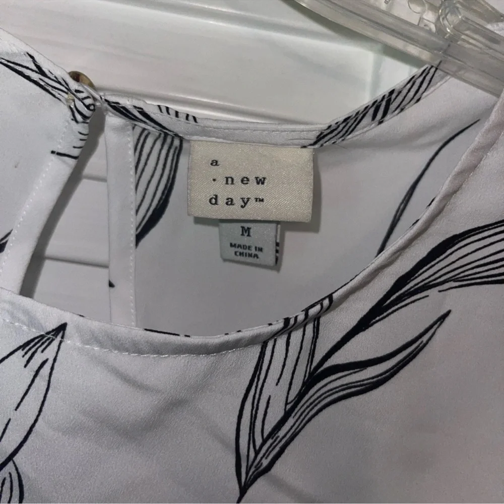 Work blouse - Picture 2 of 3